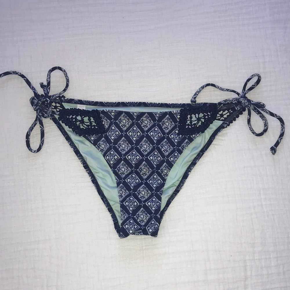 Victoria Secret Cheeky Bikini Bottoms